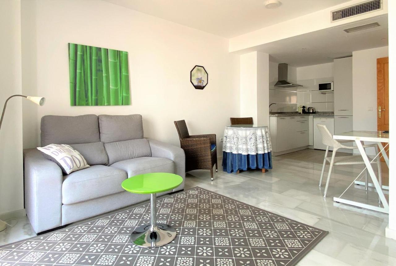 Club Costa Nerja Apartamento Exterior foto